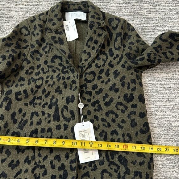 NWT HARRIS WHARF LONDON
Cocoon Leopard Printed Boiled Cotton Coat Green Small - Picture 10 of 15